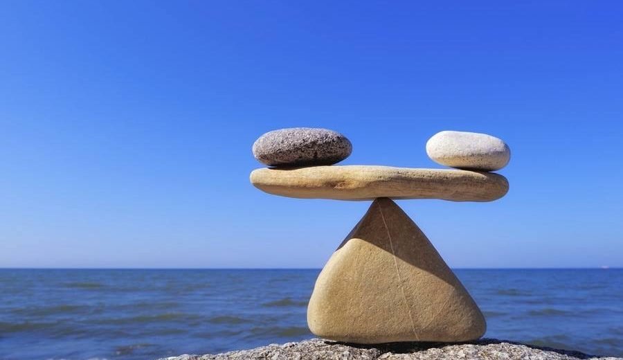 ཡི་གེའི་བཤད་པ་མཁས་པའི་ཁ་རྒྱན།