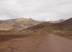 འཕན་པོ་ལྷུན་གྲུབ་རྫོང༌ངོ་སྤྲོད།