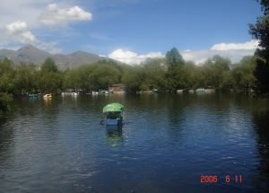 སུམ་ཅུ། རིགས་གསུམ་ལྷ་ཁང་བཞི།