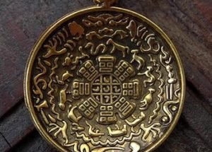 ལོ་འཁོར་མེ་ལོང༌གི་འགྲེལ་བཤད།