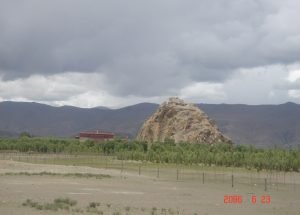 གཙང་སྟོད་ལྷ་རྩེ་རྫོང༌ངོ་སྤྲོད།