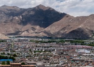 བཅུ་གཅིག ལྷ་ས་གྲོང་ཁྱེར་གྱི་ས་དཔྱད།