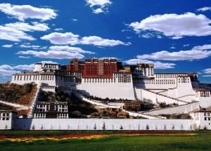 གནའ་མཁར་གྱི་ཐོག་མའི་ལོ་རྒྱུས།