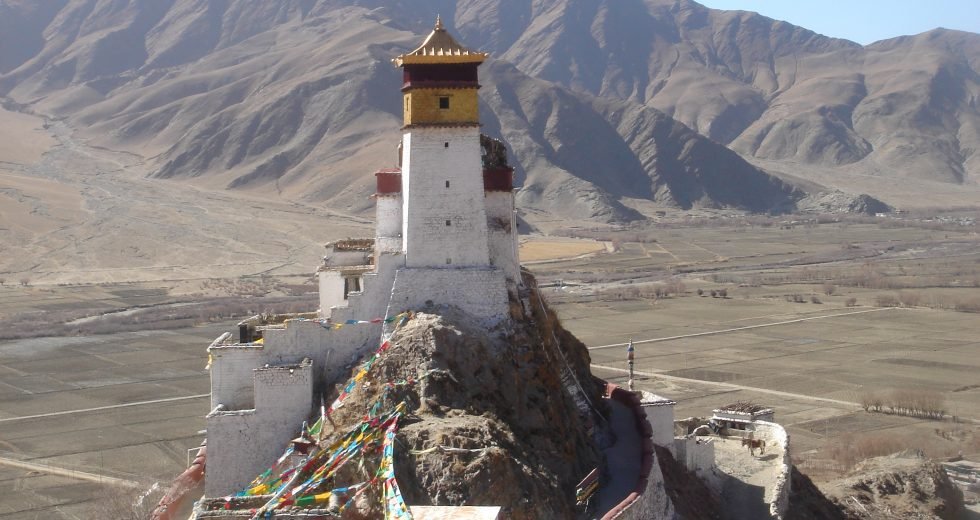 དེང་གི་ཡར་ཀླུངས་ལོ་རྒྱུས་ཞིབ་འཇུག་པ་ཚོར་སྤྲིངས།