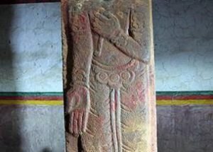བོད་བཙན་པོའི་དུས་སྐབས་ཀྱི་སྐུ་བརྙན་རྡོ་རིང་ཐོག་མ་གསར་རྙེད་བྱུང་བ།