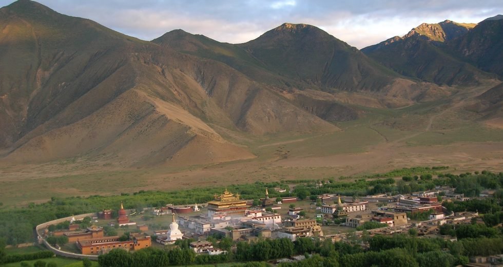 ལོ་ཙཱ་བ། ཞང་ཡེ་ཤེས་སྡེ།