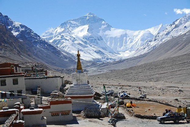 ཇོ་མོ་བླ་མ་ཞེས་པའི་མིང་ལ་དཔྱད་པ།