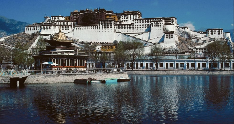 འོ་བརྒྱལ་ཐང་ཞེས་པའི་ས་མིང་དང་ཇོ་བོ་འོ་བརྒྱལ་བྱུང་ཚུལ་ལ་དཔྱད་པ།