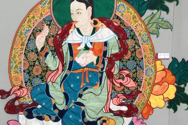 མ་ཅིག་ལབ་སྒྲོན་གྱི་འཁྲུངས་ཁང་སོགས་ལ་མཇལ་བ།