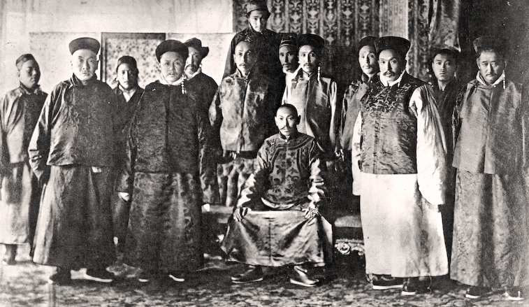 བཀའ་ཤག་བཙུགས་ཚུལ་དང་། ཞང་ཞུང་གི་རྒྱལ་རབས། ཕག་གྲུ། རིན་སྤུངས་བཅས་ཀྱི་དུས་རབས་སྐོར།