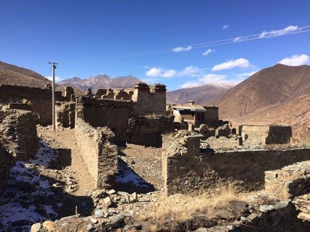 ཆོས་རྗེ་འདུལ་བ་འཛིན་པའི་རྣམ་ཐར་དང་། འཁྲུངས་ཁང་སོགས་ཀྱི་གནའ་ཤུལ།