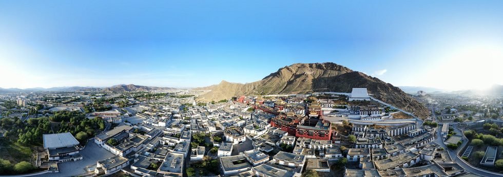 གངས་ཅན་བོད་ཀྱི་གནས་བཤད་ལམ་ཡིག་གསར་མ་ལས་གཞིས་རྩེ་ས་ཁུལ་གྱི་གནས་ཡིག