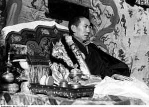 བོད་ཀྱི་ས་གནས་ལོ་རྒྱུས་ཐོག་གི་རྒྱལ་ཚབ་འོས་མི།