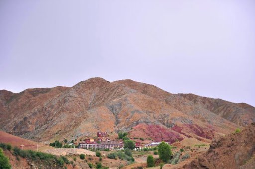 དཔལ་ངོར་དགོན་ཨེ་ཝཾ་ཆོས་ལྡན་གྱི་མཁན་རབས་རིམ་བྱོན་གྱི་མཚན་བྱང་།