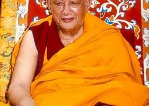 སེར་བྱེས་མཁན་ཟུར་རིན་པོ་ཆེ་རྗེ་བཙུན་བློ་བཟང་ཚེ་རིང་མཆོག་གི་མཛད་རྣམ་མདོར་བསྡུས།