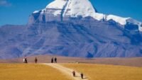 མངའ་རིས་ལོ་རྒྱུས་ལས། ཡུལ་སྡེ་དང་། རི། ལ། མཚོ། གཙང་པོ་དང་། ཞིང་འབྲོག་ཐོན་ཁུངས། གནའ་ཤུལ་དང་དམངས་སྲོལ།