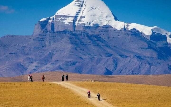 མངའ་རིས་ལོ་རྒྱུས་ལས། ཡུལ་སྡེ་དང་། རི། ལ། མཚོ། གཙང་པོ་དང་། ཞིང་འབྲོག་ཐོན་ཁུངས། གནའ་ཤུལ་དང་དམངས་སྲོལ།