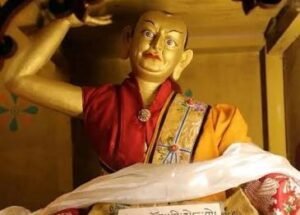 ཕྱྭ་པ་ཆོས་ཀྱི་སེང་གེའི་རྣམ་ཐར་སྙིང་བསྡུས།