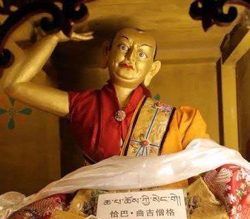 ཕྱྭ་པ་ཆོས་ཀྱི་སེང་གེའི་རྣམ་ཐར་སྙིང་བསྡུས།