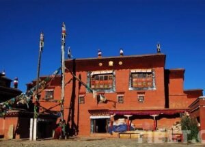 མངའ་རིས་ཀྱི་ལོ་རྒྱུས་ལས་སྤུ་ཧྲེང་རྫོང་གི་དགོན་སྡེ་དང་། གྲགས་ཅན་མི་སྣ། གནའ་ཤུལ་བཅས་ཀྱི་སྐོར།