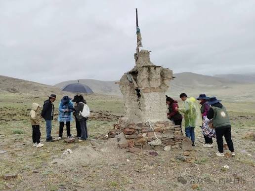 ས་དགའ་རྫོང་གི་མིང་དང་ས་བབ་ཆགས་ཚུལ། རྫོང་གི་ལོ་རྒྱུས། བོད་ཀྱི་ཆབ་སྲིད་འཕོ་འགྱུར་དང་ས་དགའ་རྫོང་སྐོར།