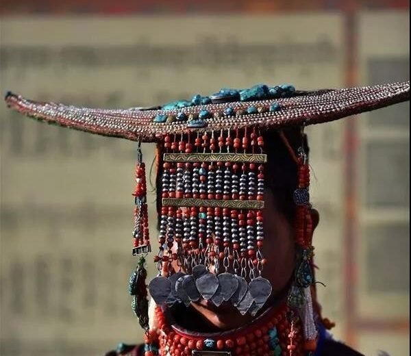 ས་དགའ་རྫོང་གི་རྫོང་གཞིས་འགྲོ་སྟངས་དང་ཁྲལ་འུལ་ཁྲིམས་གནོན། ཡུལ་སྡེ་དང་། རི། ལ། མཚོ། གཙང་པོ། ཞིང་འབྲོག་ཐོན་ཁུངས་དང་ཐུན་མིན་ཐོན་ལས་སོགས་ཀྱི་སྐོར།