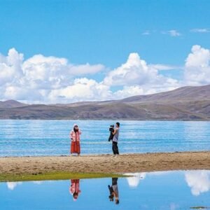 འདམ་གཞུང་རྫོང་གི་གཞུང་སྒེར་ཆོས་གསུམ་གྱི་ས་ཞིང་བདག་ཐོབ་དང་། ཡུལ་སྡེ་དང་། རི། ལ། མཚོ། གཙང་པོ། ཞིང་འབྲོག་ཐོན་ཁུངས་སྐོར།